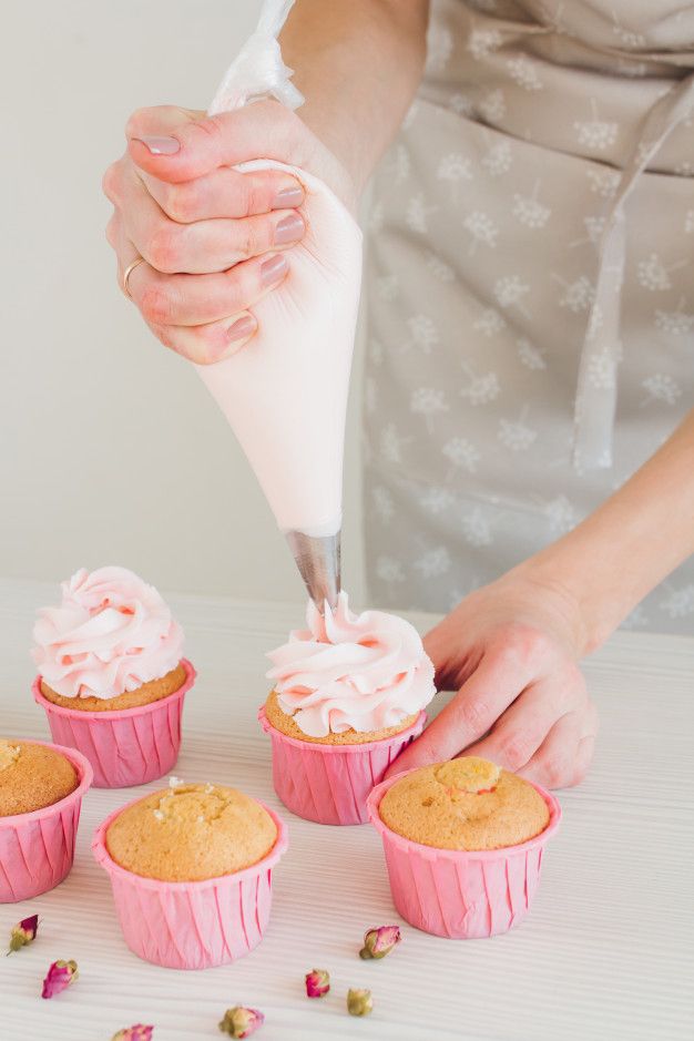 custom cakes near me